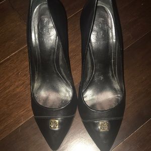 Tory Burch black two tone pointed heels